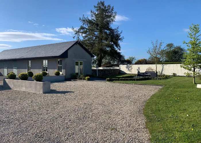 The Lodge - Rural Tipperary Bordering Kilkenny